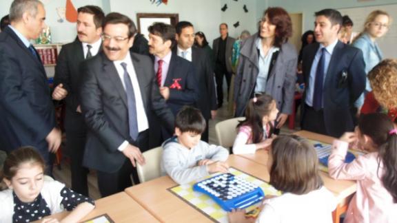 Cahit Zarifoğlu ilkokulu nda Zeka ve Akıl Oyunları Sınıfı açılışı yapıldı.