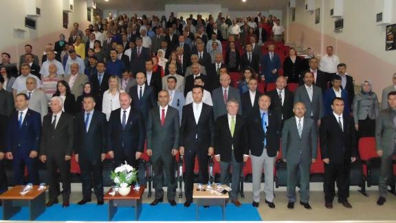 Ankara Milli Eğitim Müdürü Erol BOZKURT,  İlçemizdeki Okul Yöneticileriyle Yıl Sonu Değerlendirme Toplantısı gerçekleştirdi