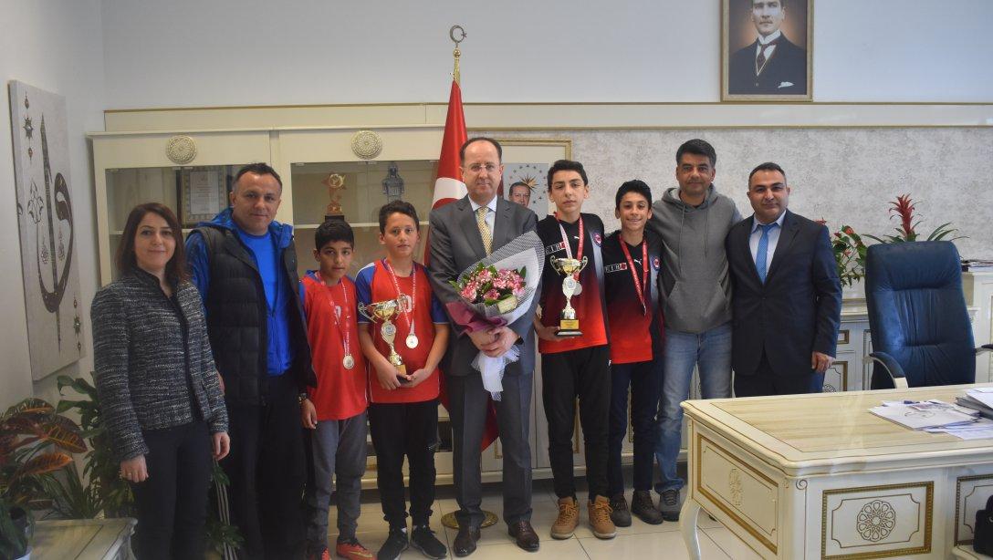 Küçükler ve Yıldızlar Futbol Takımımızdan Ankara Birinciliği ve Ankara ikinciliği 