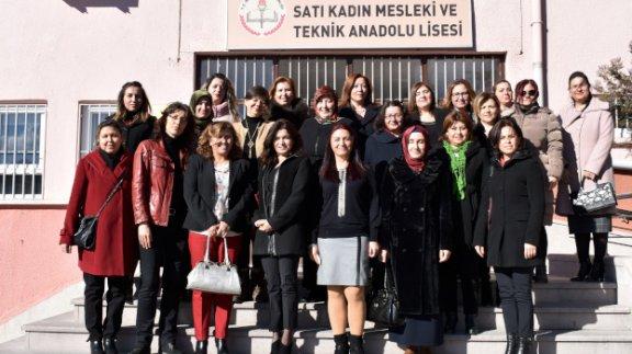 Etimesgut İlçesi Kadın Okul ve Kurum Müdürleri İle İstişare Toplantısı Yapıldı